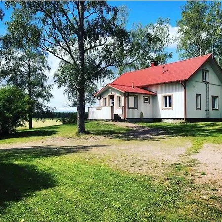 شقة Ullakko - Vuokramummola, Ihana Talo Maalla Lapinjärvi